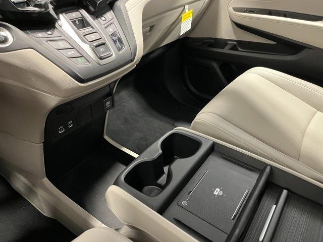 Photo of 2025 Smoke Blue Honda Odyssey