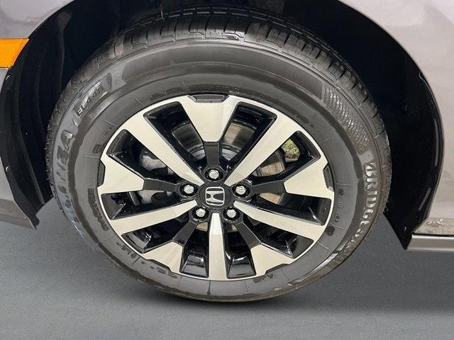 Photo of 2025 Modern Steel Metallic Honda Odyssey