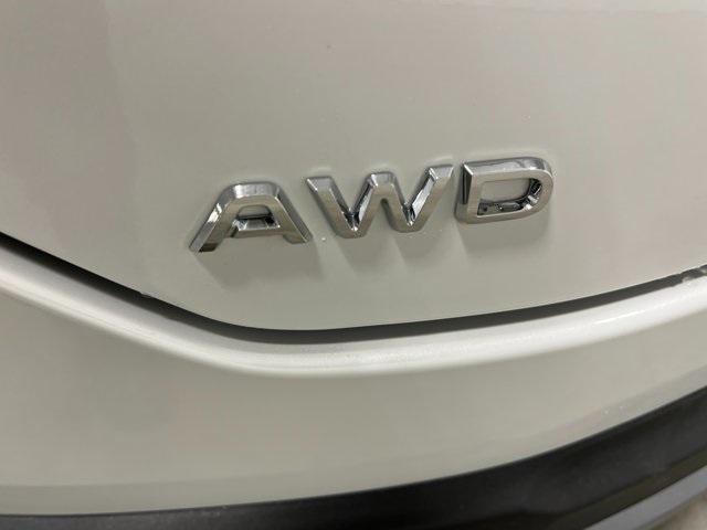 Photo of 2025 Platinum White Pearl Honda Pilot
