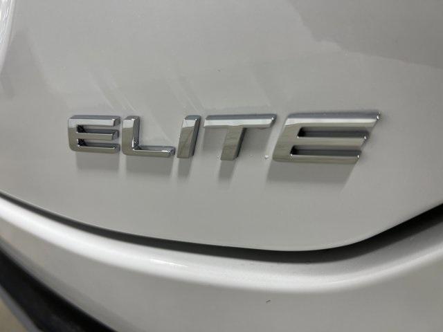 Photo of 2025 Platinum White Pearl Honda Pilot