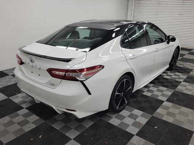 Photo of 2018 White Toyota Camry