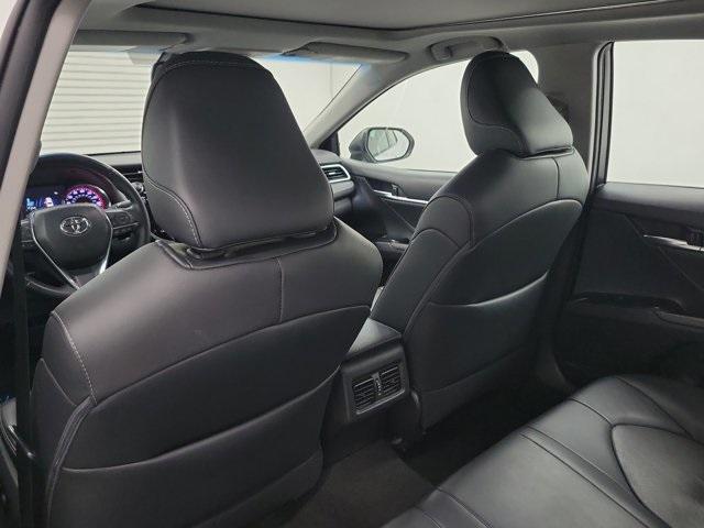 Photo of 2018 White Toyota Camry
