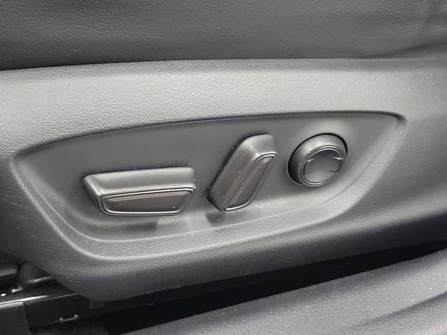 Photo of 2018 White Toyota Camry