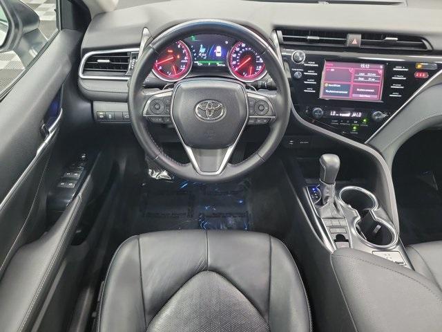 Photo of 2018 White Toyota Camry