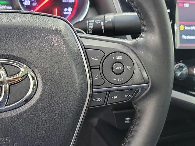 Photo of 2018 White Toyota Camry