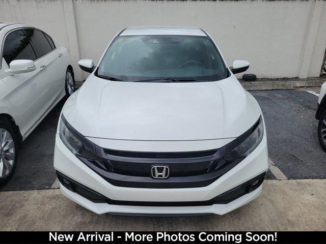 Photo of 2021 White Honda Civic