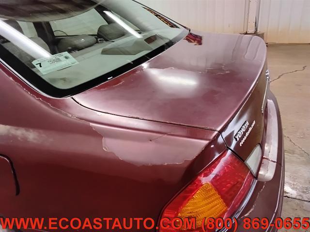 Photo of 2000 Vintage Red Pearl Toyota Avalon