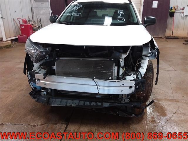 Photo of 2020 Super White Toyota RAV4