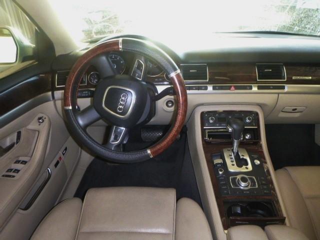 Photo of 2008 Ibis White Audi A8