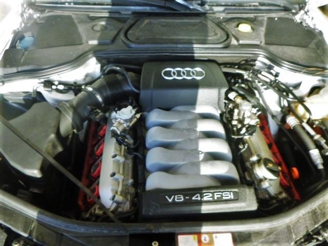 Photo of 2008 Ibis White Audi A8