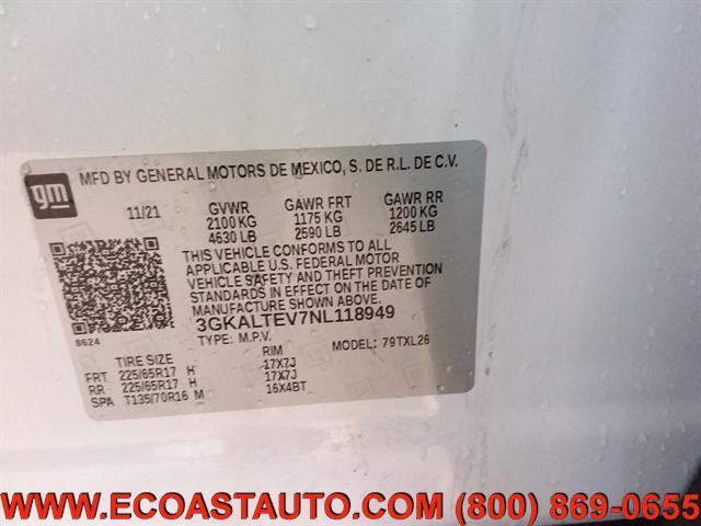 Photo of 2022 Summit White GMC Terrain