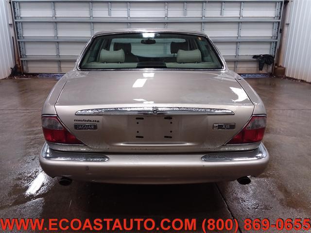Photo of 1998 Gold Jaguar XJ