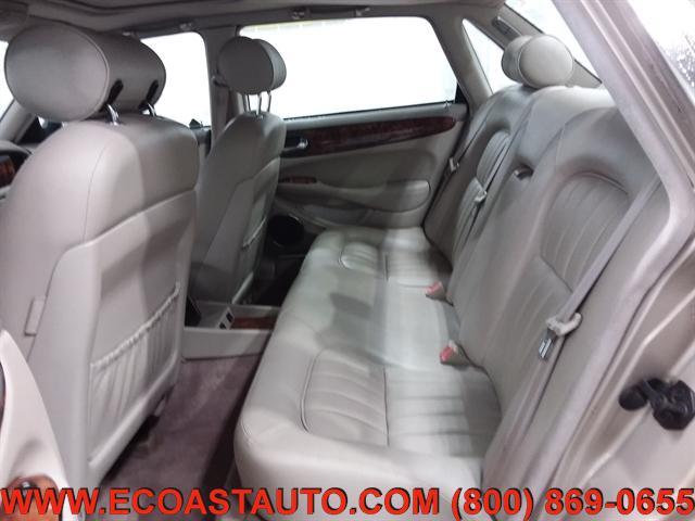 Photo of 1998 Gold Jaguar XJ