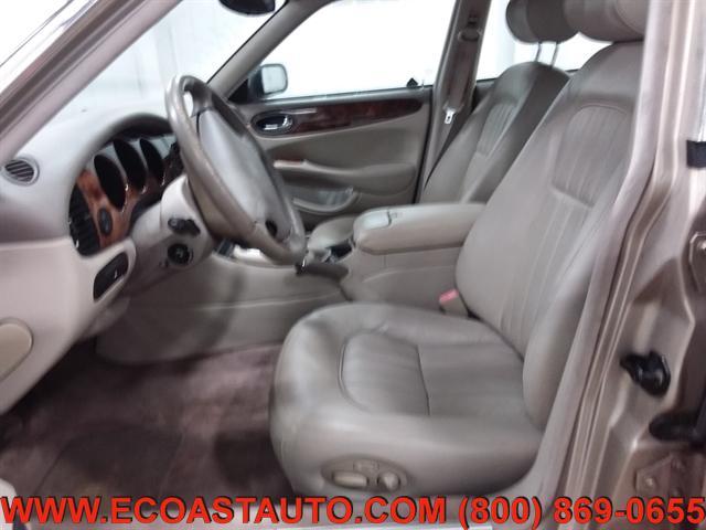 Photo of 1998 Gold Jaguar XJ