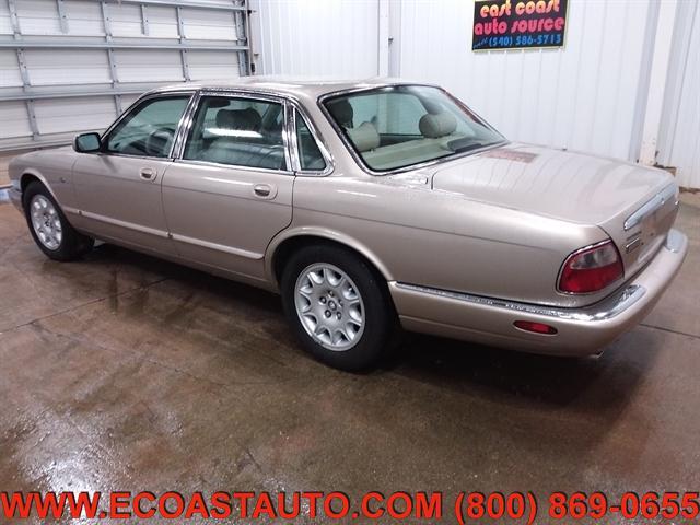 Photo of 1998 Gold Jaguar XJ