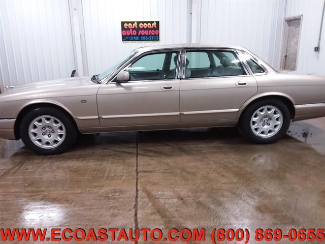Photo of 1998 Gold Jaguar XJ