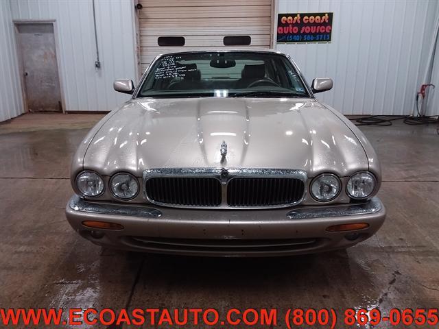 Photo of 1998 Gold Jaguar XJ