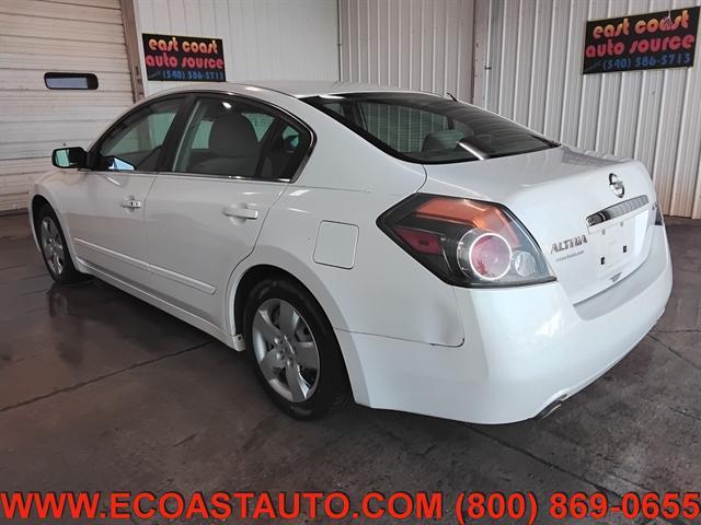 Photo of 2007 Winter Frost Pearl Nissan Altima