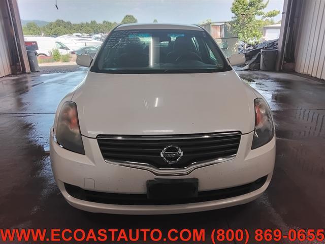 Photo of 2007 Winter Frost Pearl Nissan Altima