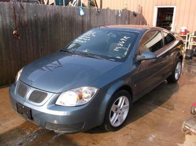 Photo of 2007 Stealth Gray Metallic Pontiac G5