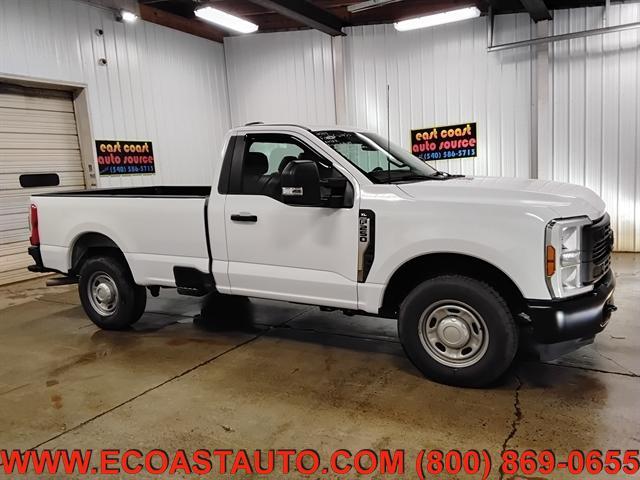 Photo of 2024 Oxford White Ford F-250