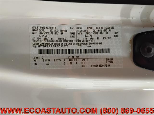 Photo of 2024 Oxford White Ford F-250