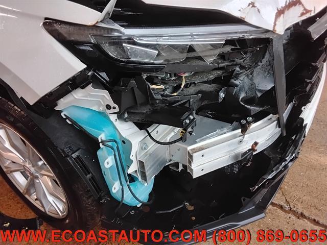 Photo of 2024 Platinum White Pearl Honda CR-V