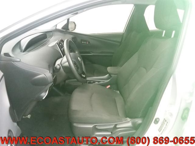 Photo of 2019 Classic Silver Metallic Toyota Prius