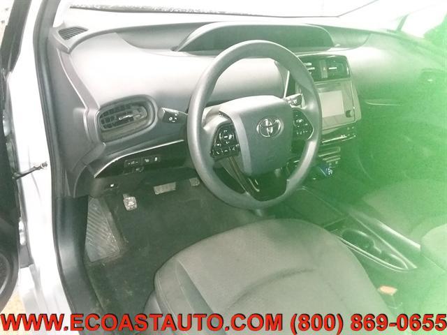 Photo of 2019 Classic Silver Metallic Toyota Prius