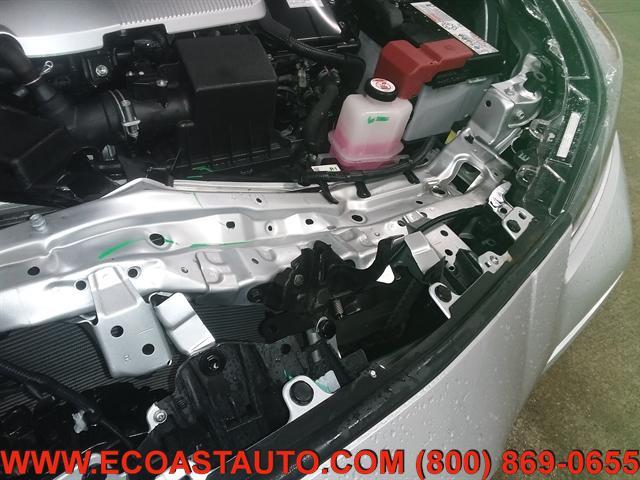Photo of 2019 Classic Silver Metallic Toyota Prius