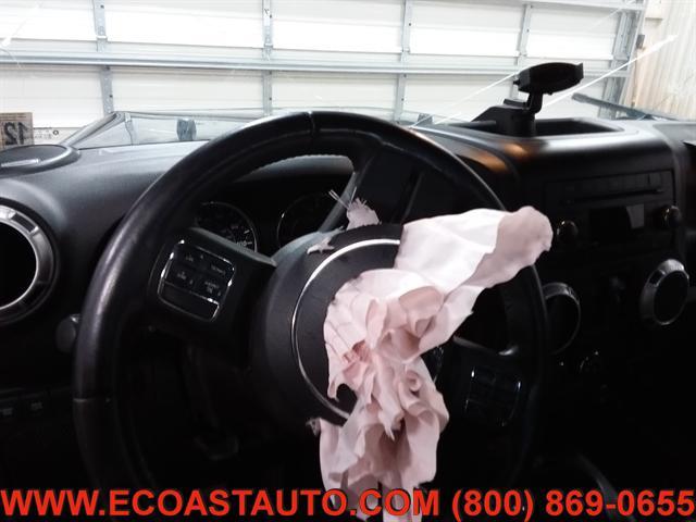Photo of 2015 Black Clearcoat Jeep Wrangler Unlimited