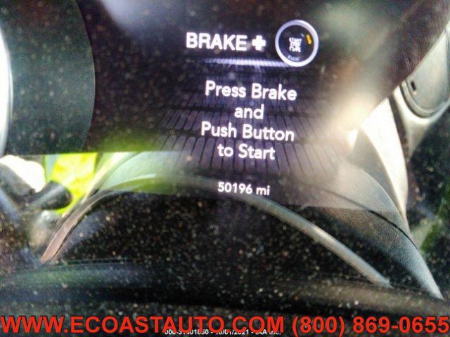 Photo of 2019 White Knuckle Clearcoat Dodge Challenger