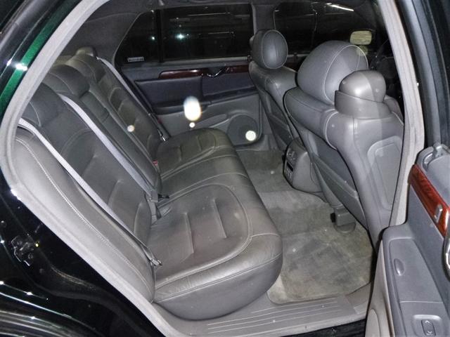 Photo of 2000 Polo Green Cadillac DeVille