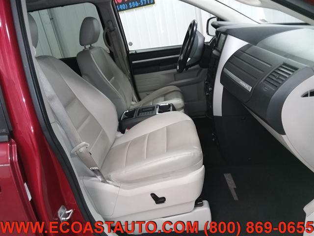 Photo of 2008 Inferno Red Crystal Pearl Dodge Grand Caravan