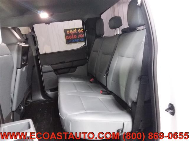 Photo of 2023 Oxford White Ford F-250