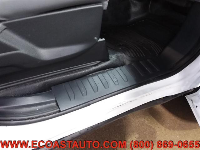 Photo of 2023 Oxford White Ford F-250