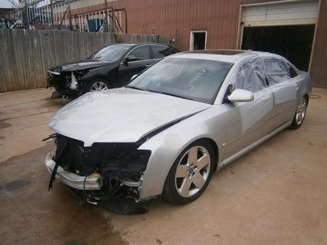 Photo of 2004 Light Silver Metallic Audi A8