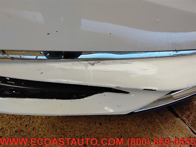 Photo of 2018 White Diamond Pearl Acura MDX