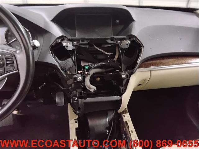 Photo of 2018 White Diamond Pearl Acura MDX