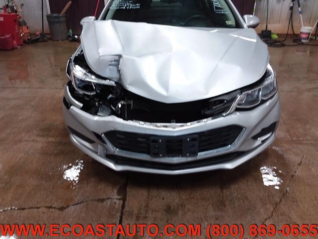 Photo of 2018 Silver Ice Metallic Chevrolet Cruze