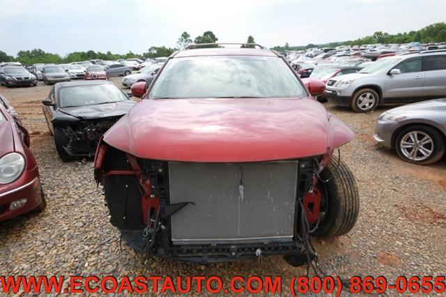 Photo of 2013 Cayenne Red Nissan Pathfinder