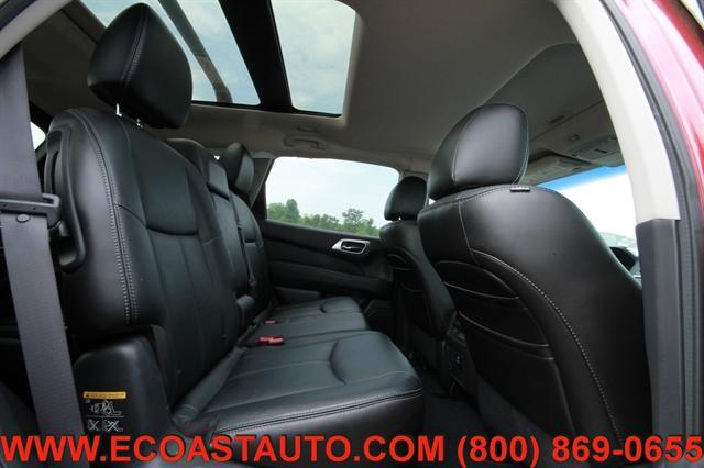 Photo of 2013 Cayenne Red Nissan Pathfinder