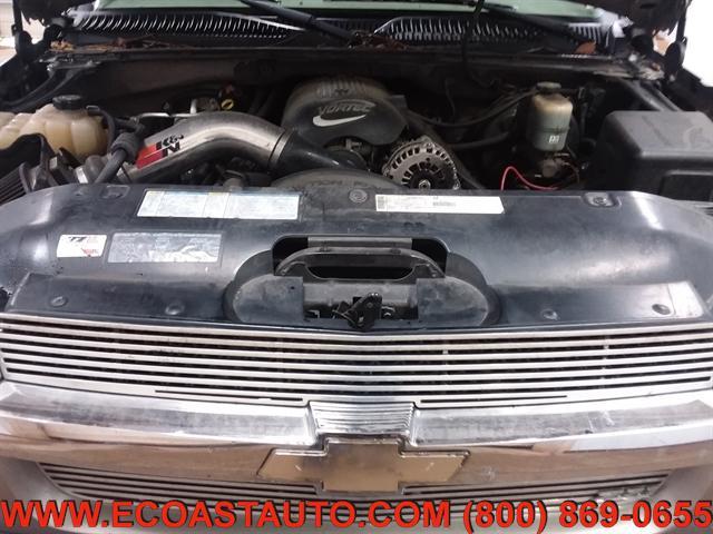 Photo of 2002 Light Pewter Metallic Chevrolet Avalanche