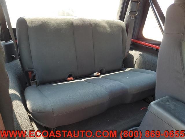 Photo of 2006 RED Jeep Wrangler