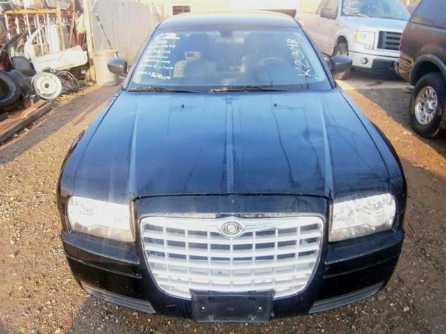Photo of 2006 Brilliant Black Crystal Prl Chrysler 300