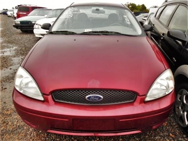 Photo of 2004 Merlot Clearcoat Metallic Ford Taurus