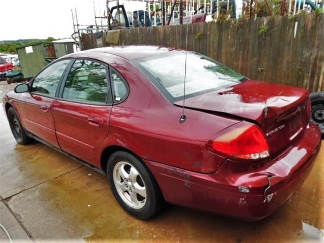 Photo of 2004 Merlot Clearcoat Metallic Ford Taurus