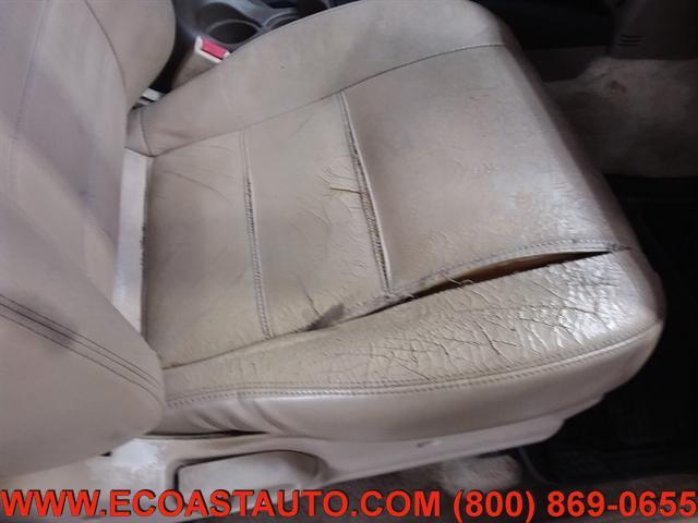Photo of 1998 Mahogany Pearl Nissan Pathfinder