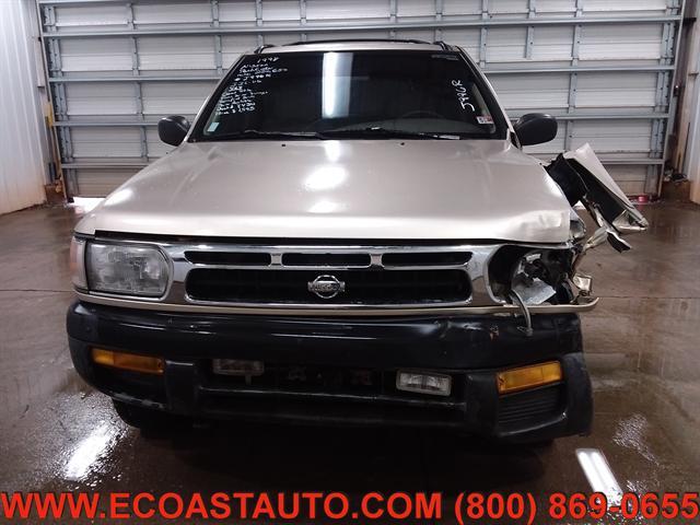 Photo of 1998 Mahogany Pearl Nissan Pathfinder