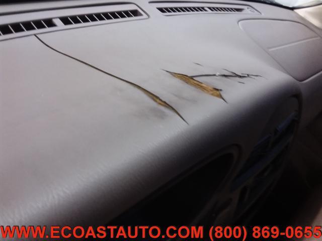 Photo of 1998 Mahogany Pearl Nissan Pathfinder